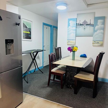 בולטון Unique Private Rooms מראה חיצוני תמונה