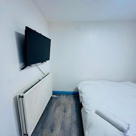 בולטון Unique Private Rooms מראה חיצוני תמונה