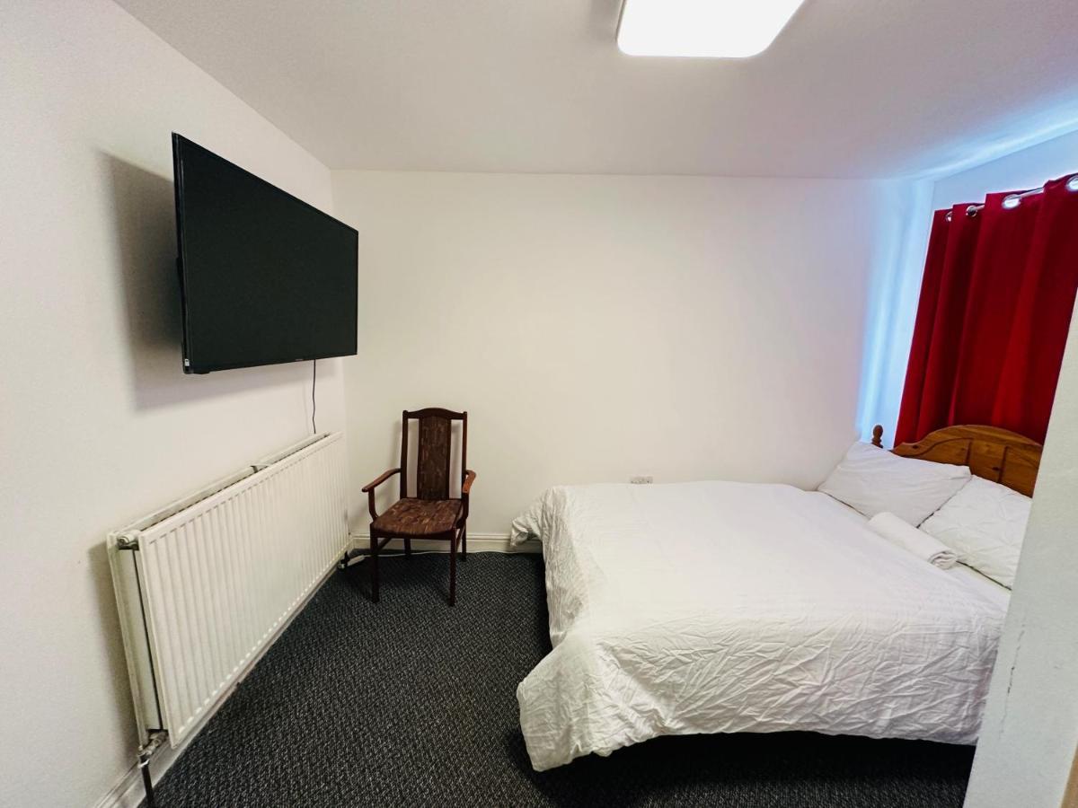 בולטון Unique Private Rooms מראה חיצוני תמונה
