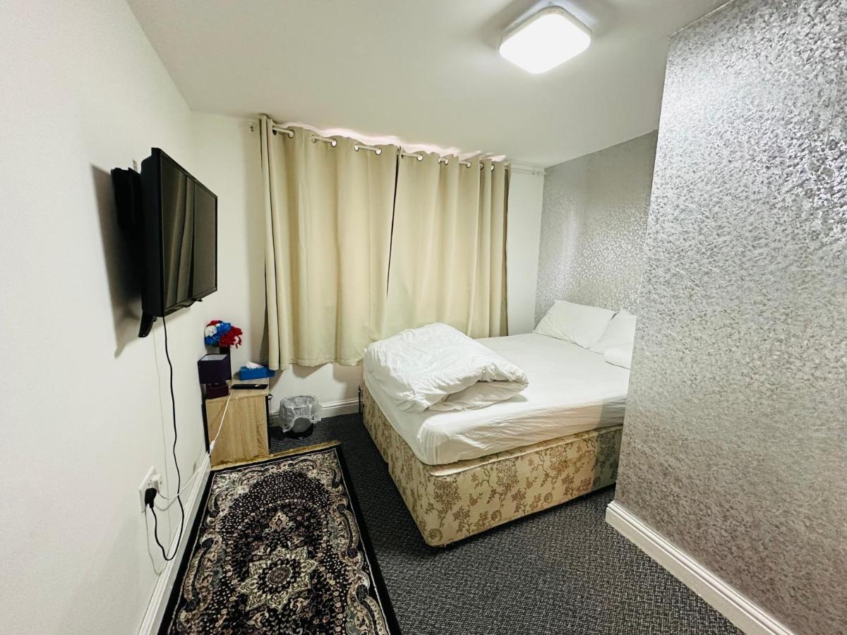 בולטון Unique Private Rooms מראה חיצוני תמונה