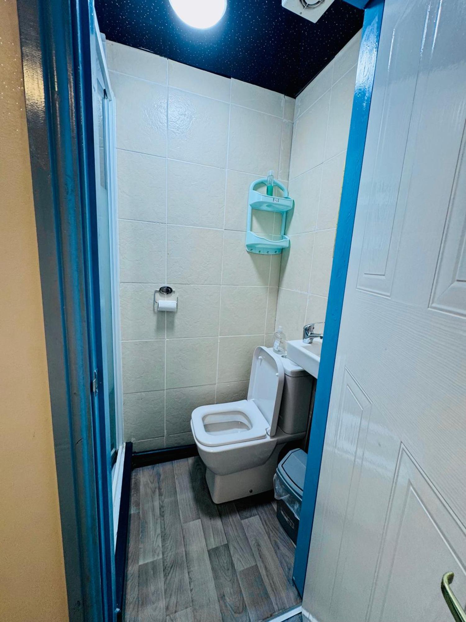 בולטון Unique Private Rooms מראה חיצוני תמונה